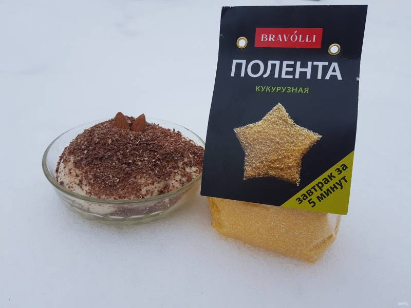 Мягкое мороженое с бананами и полентой "Bravolli"