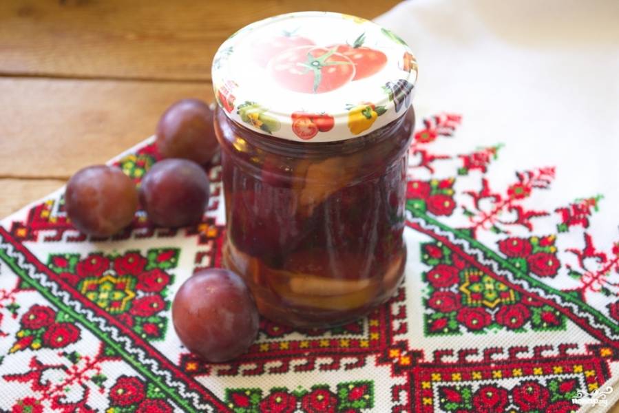 Слива с чесноком на зиму