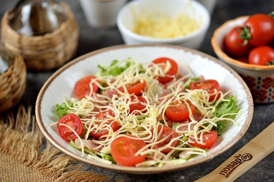 Салат из чечевицы с беконом и салатом фризе: простой и вкусный рецепт