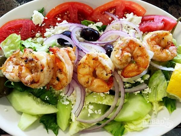 Греческий салат с креветками – простой и вкусный рецепт с фото (пошагово)