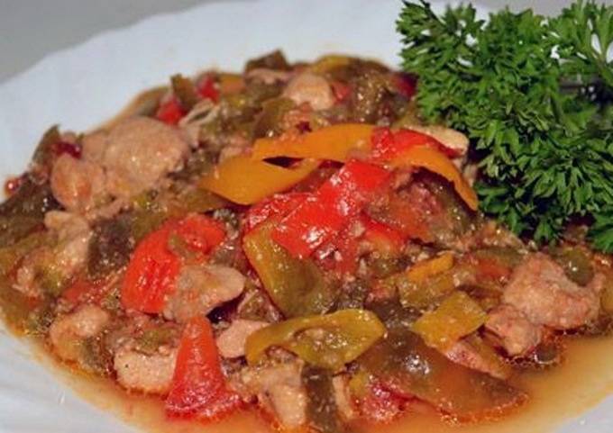 Фаршированные мясом кабачки