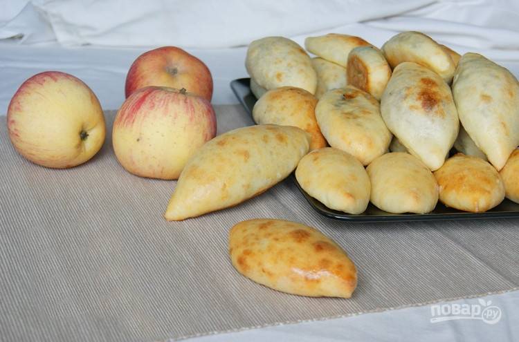 Постные пирожки с яблоками