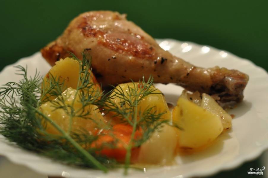 Курица с картофелем, запеченные в «рукаве»