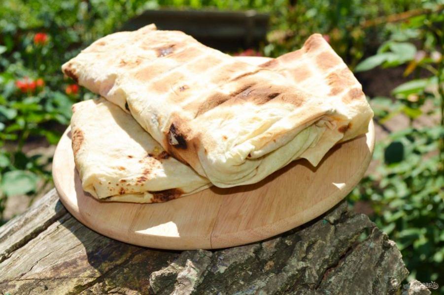 И сразу же подавайте к столу. Вкусных пикников! 