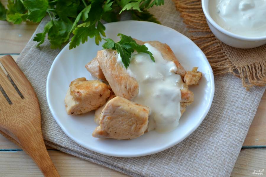 Куриная грудка в сметанном соусе рецепт – Итальянская кухня: Основные блюда. «Еда»