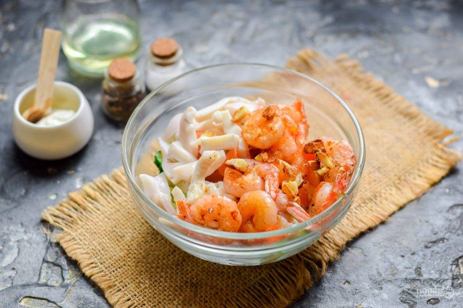 Рецепт приготовления салата нептун с креветками и кальмарами