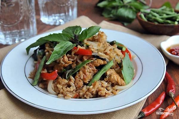Рис по-тайски с курицей и овощами - пошаговый рецепт с фото и видео от Всегда Вкусно!