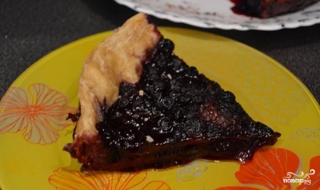 Пирог с черникой из слоеного теста - 3 рецепта с фото