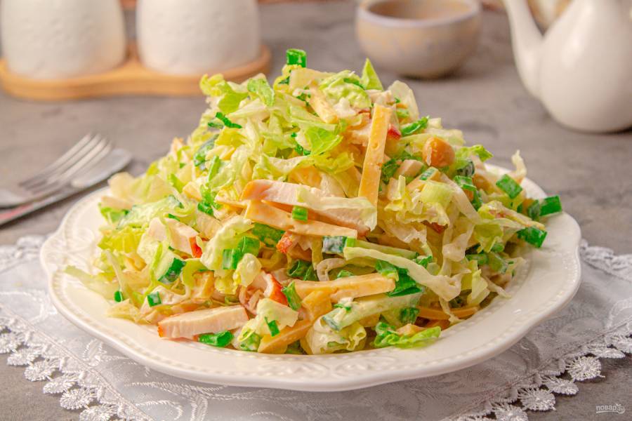 Пекинский салат с курицей и сухариками - пошаговый рецепт с фото на азинский.рф
