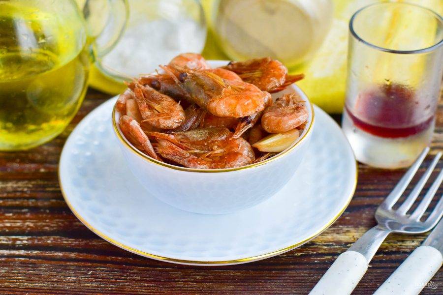 Как вкусно приготовить - Креветки в чесночно-винном соусе