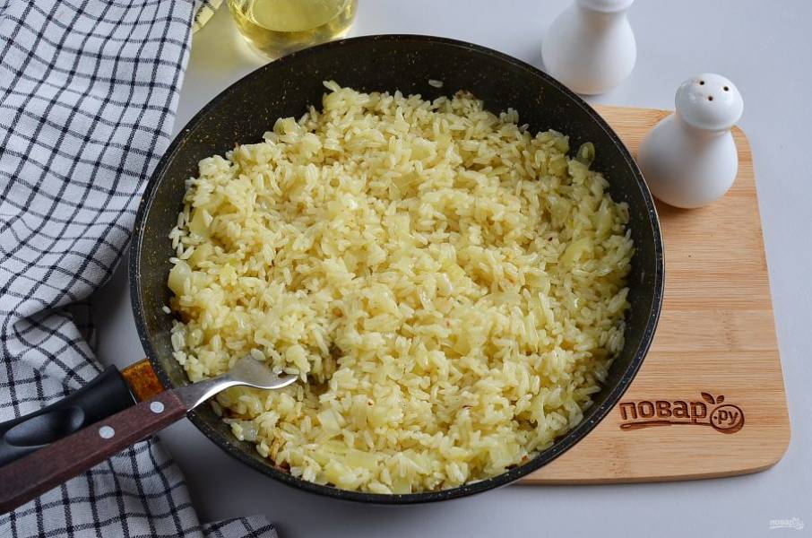 Рецепт рассыпчатого риса с курицей. Рис рассыпчатый на гарнир. рис на гарнир рассыпчатый вкусный рецепт. рис на гарнир рассыпчатый рецепт на сковороде. рис рассыпчатый на гарнир рецепт в кастрюле.