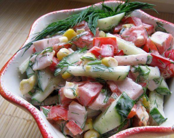 Салат с копченой курицей и помидорами - рецепт с фотографиями - Patee. Рецепты