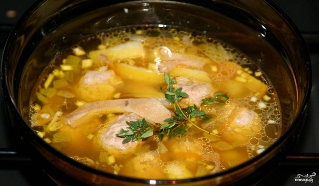 Айнтопф – густой суп из мяса, грибов и овощей