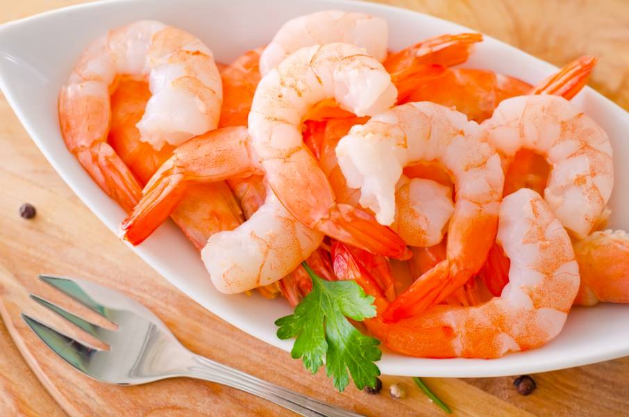 Как варить креветки: рецепты, тонкости и лайфхаки