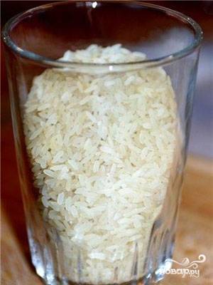 Через два часа добавляем промытый рис.
