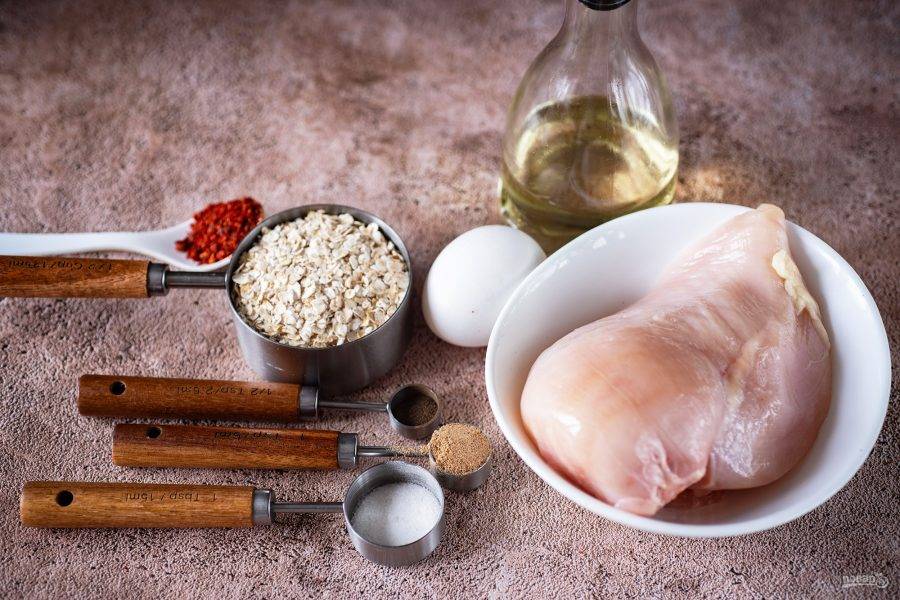 Все ингредиенты выложите сразу же на стол.