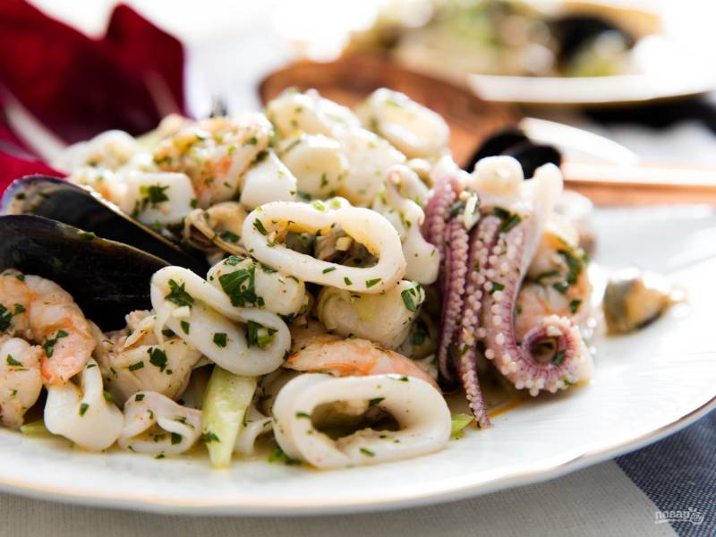 Морской салат с креветками