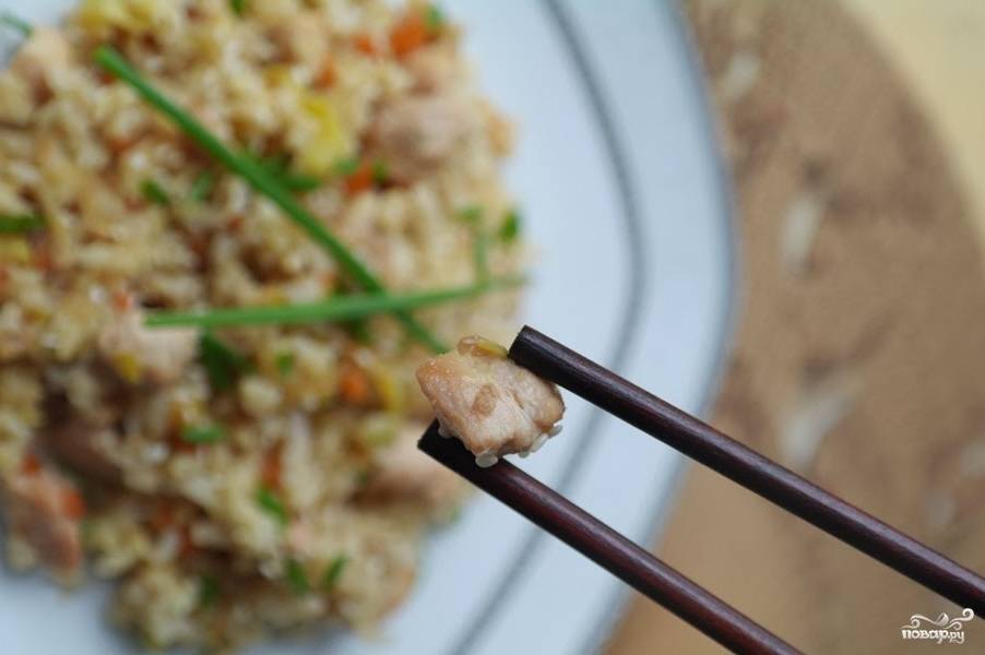 Как приготовить Рис с грибами в чесночном соусе рецепт пошагово