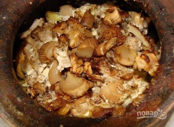 Картошка с шампиньонами в горшочке со сметаной – рецепт