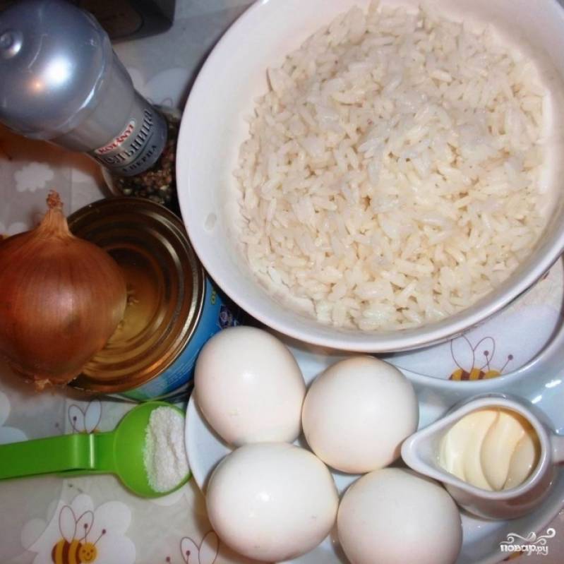 Ингредиенты для салата из сайры.
