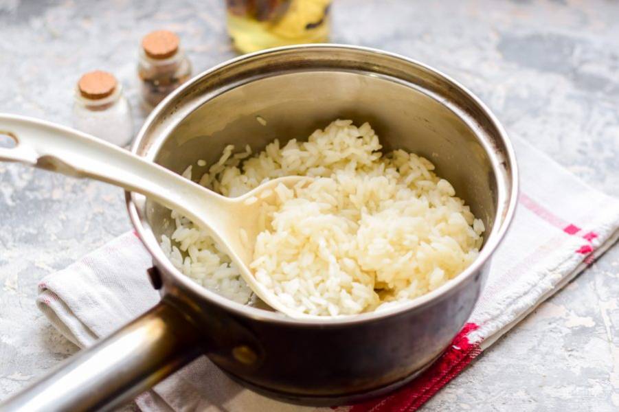 Тефтели с рисом в сметанном соусе рецепт