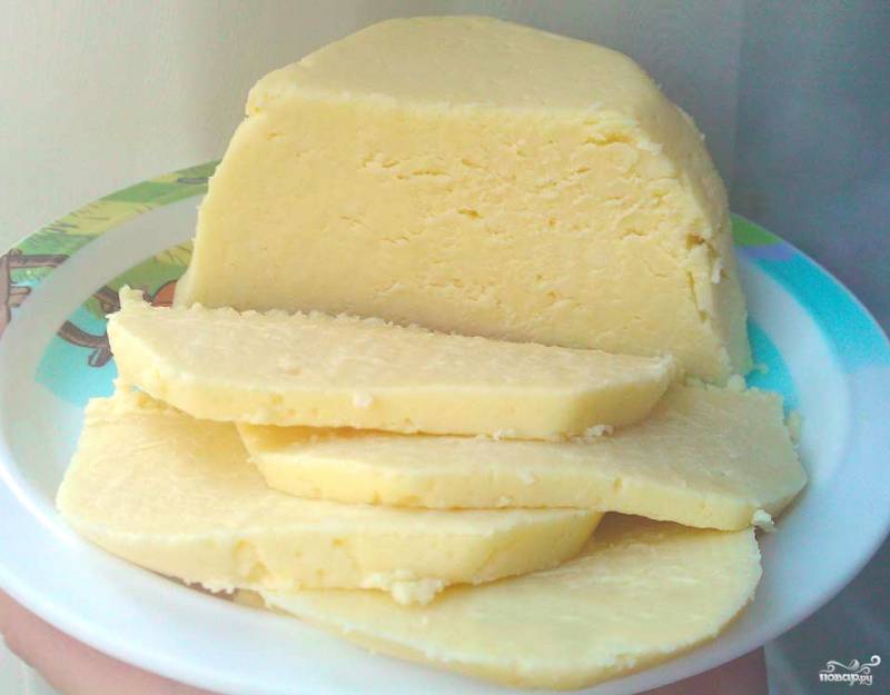 Творожный сыр из замороженного кефира с зеленью (острый) - рецепт с фото пошагово
