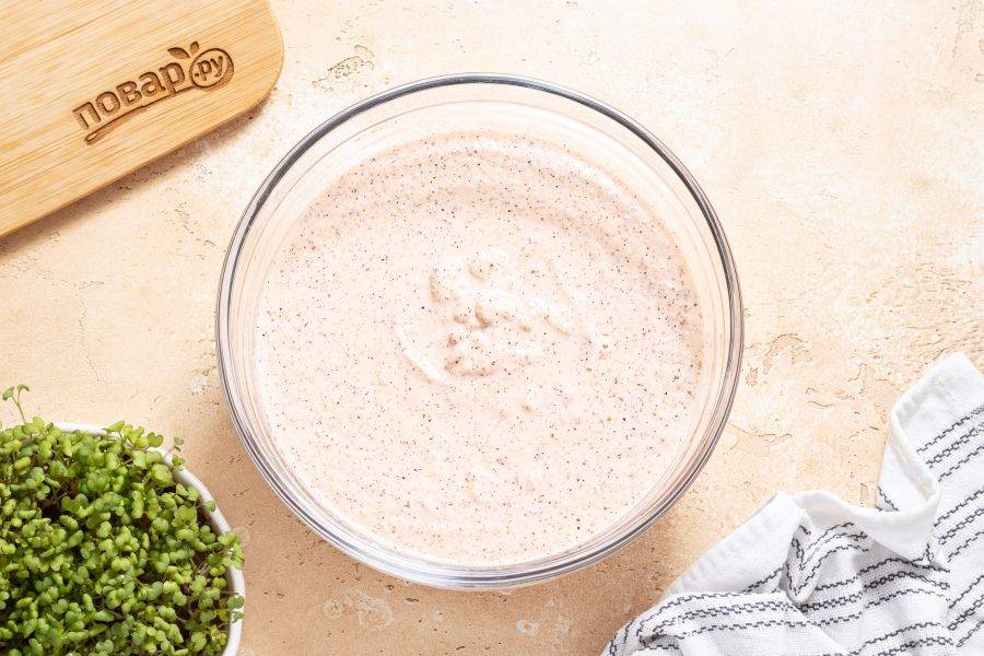 Перелейте получившуюся смесь в глубокую миску.