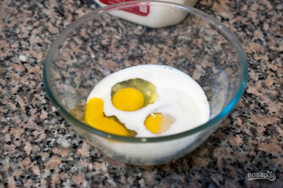Как приготовить яичные рулетики с авокадо и помидорами