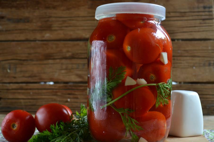 Заготовки на зиму: как приготовить вкусные консервированные помидоры без уксуса