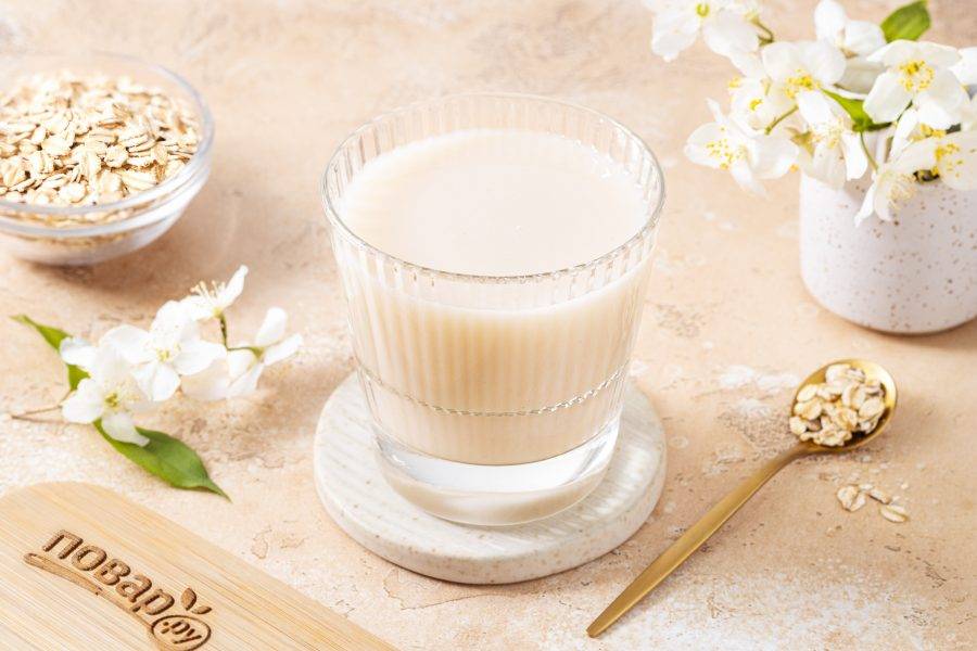 Готовый кисель можно подавать как в теплом, так и охлажденном виде. Геркулесовый кисель готов!