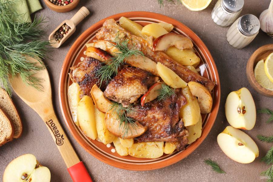 Гусь с картошкой в духовке – 4 рецепта приготовления с пошаговыми фото