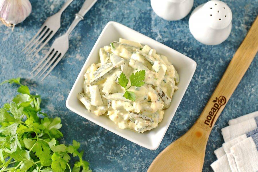 Салат из соленых огурцов и лука – кулинарный рецепт