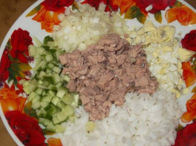 Салат из печени трески с рисом, пошаговый рецепт с фото на ккал