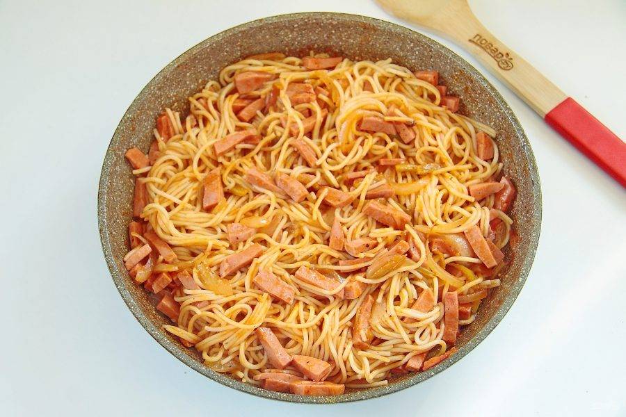 Макароны с колбасой и сыром, рецепт итальянской пасты Carbonara alla salsiccia