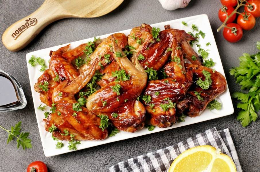 10 крутых способов приготовить куриные крылышки в духовке и на сковороде