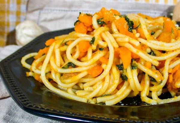 Запеченая тыква-спагетти