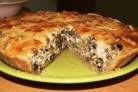 Лоранский пирог с курицей, грибами и брокколи