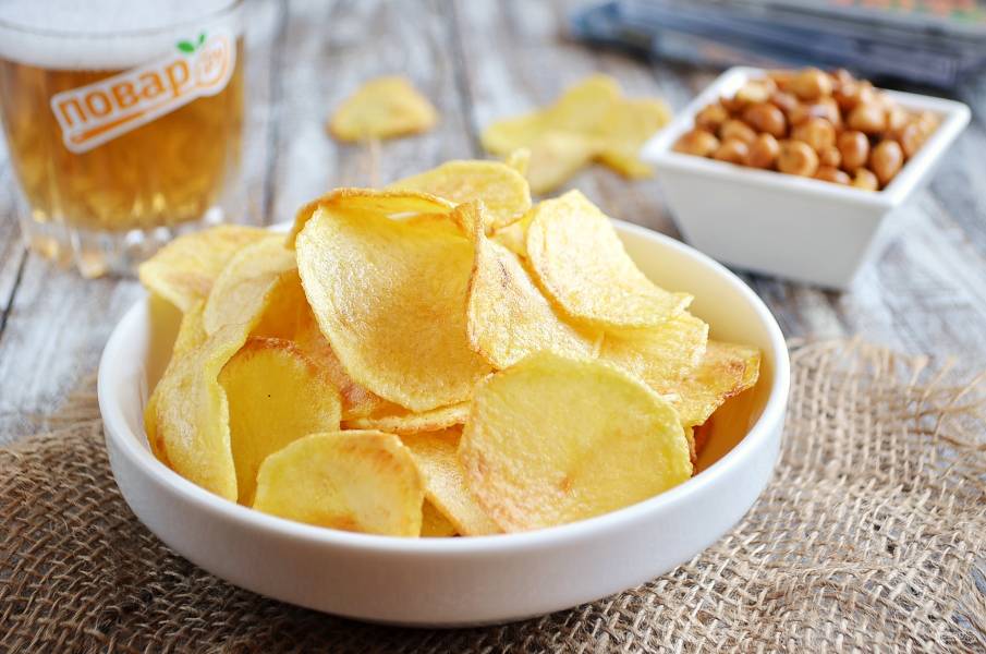 Хрустящие картофельные чипсы 