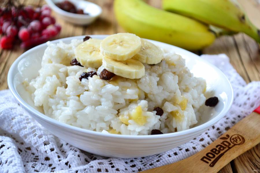 Рисовая каша для ребенка 1 год — рецепты с бананом и яблоками