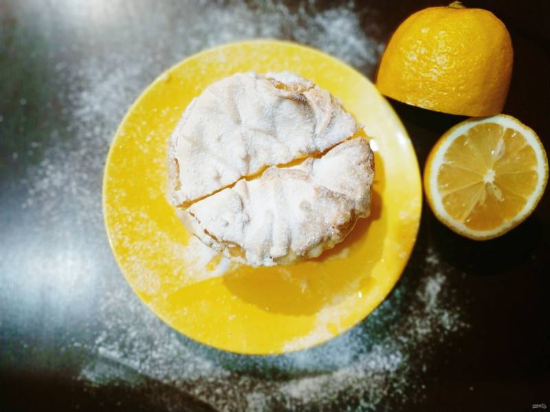 Лимонный  тарт с меренгой