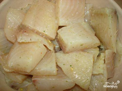 Рецепт: Рыба, запеченная по-московски - в сметанном соусе
