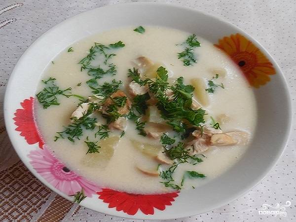 Грибной суп с курицей и плавленым сырком