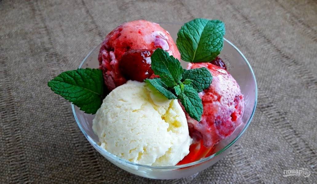 Клубнично-ванильное мороженое