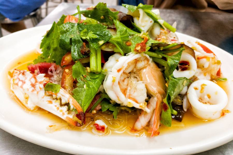 Вкусный салат из кальмаров. Рецепт салата с варёными кальмарами