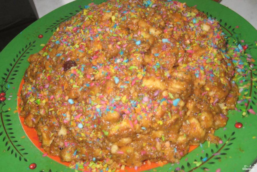 Торт Муравейник из печенья со сгущенкой без выпечки