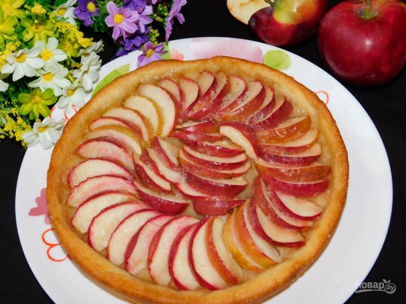 Шарлотка с карамелизированными яблоками – пошаговый рецепт приготовления с фото