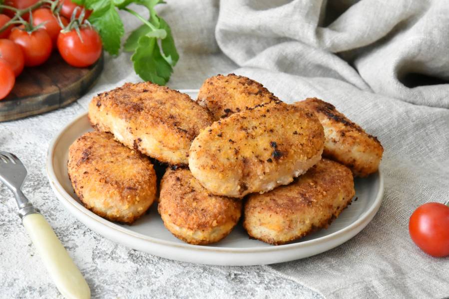 Щучьи котлеты с беконом