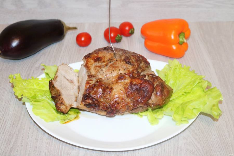 Мясо запеченное с овощами в рукаве