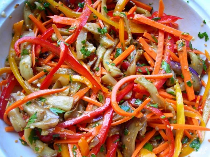 Салат с баклажанами как основное блюдо – кулинарный рецепт