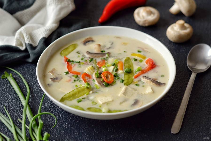 Кокосовый суп с курицей и имбирем рецепт – Супы. «Еда»